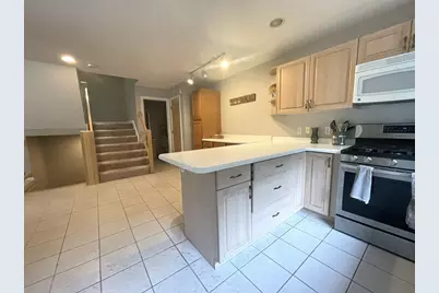 421 Captain Eames Cir #421, Ashland, MA 01721 - Photo 4