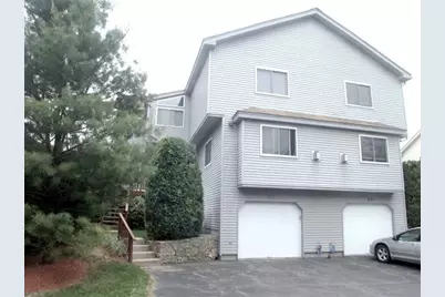 421 Captain Eames Cir #421, Ashland, MA 01721 - Photo 2