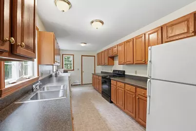 22 Sczygiel Rd, Ware, MA 01082 - Photo 8
