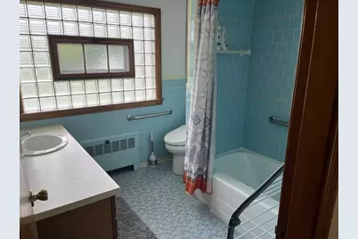32 Harriet Ave, Shrewsbury, MA 01545 - Photo 6