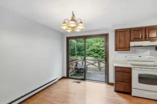 340 Dale St, Chicopee, MA 01013 - Photo 8