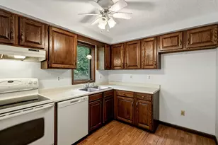 340 Dale St, Chicopee, MA 01013 - Photo 10