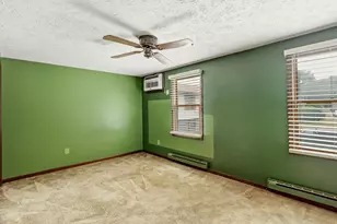 340 Dale St, Chicopee, MA 01013 - Photo 16
