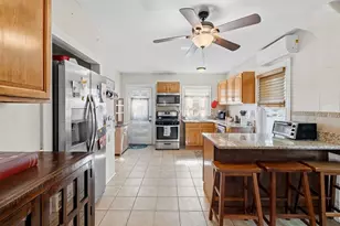 116 Liberty St, New Bedford, MA 02740 - Photo 16
