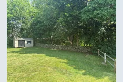 568 Lantern Ln, New Bedford, MA 02740 - Photo 2