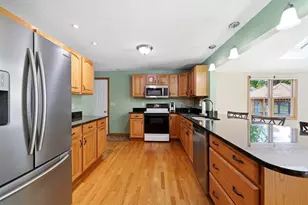 15 Tiffany Ln, Northampton, MA 01062 - Photo 8
