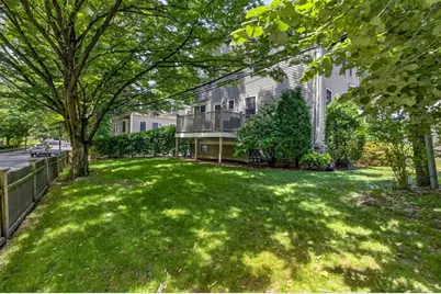 89 Boylston St #89, Boston, MA 02130 - Photo 24