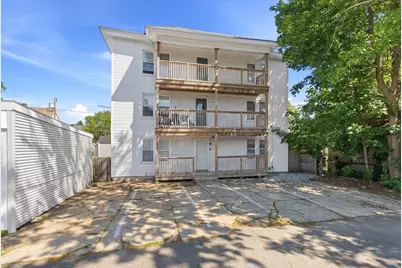 271 Coe St, Woonsocket, RI 02895 - Photo 2