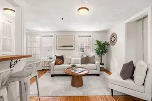 21 Hawkes St, Marblehead, MA 01945 - Photo 2