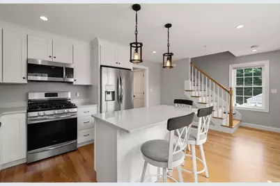 61 Valley St #1, Wakefield, MA 01880 - Photo 4