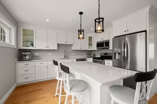 61 Valley St, Wakefield, MA 01880 - Photo 6