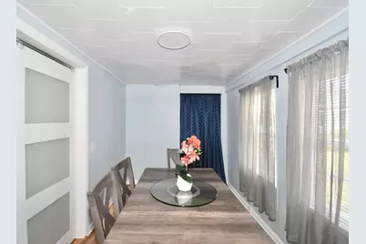 106 Suffolk St, Springfield, MA 01109 - Photo 10