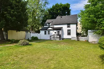 106 Suffolk St, Springfield, MA 01109 - Photo 2