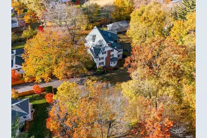 432 Dedham St, Newton, MA 02459 - Photo 24