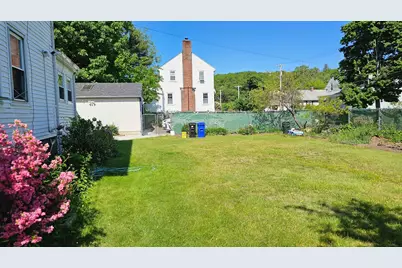 350 Washington St, Malden, MA 02148 - Photo 4