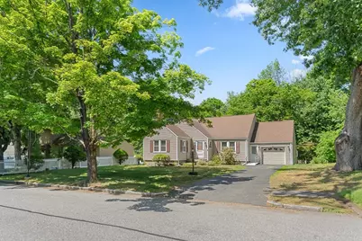 27 Kinnicutt Rd, Worcester, MA 01602 - Photo 36