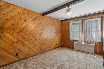 27 Kinnicutt Rd, Worcester, MA 01602 - Photo 14