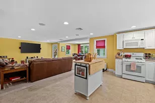 894 Liberty St, Braintree, MA 02184 - Photo 26