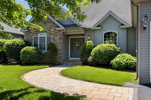 894 Liberty St, Braintree, MA 02184 - Photo 1