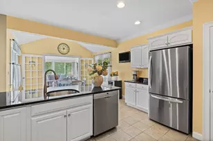 894 Liberty St, Braintree, MA 02184 - Photo 12