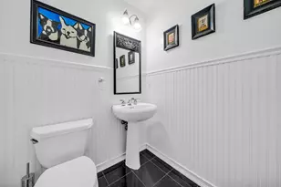 25 Pond St, Amesbury, MA 01913 - Photo 10