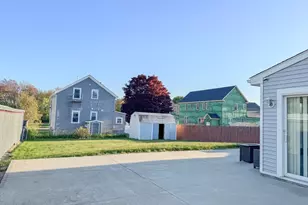 103 Tucker St, Fall River, MA 02724 - Photo 2