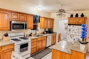 103 Tucker St, Fall River, MA 02724 - Photo 8