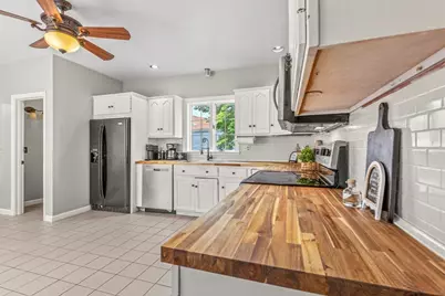 6 Parkin Ct, Taunton, MA 02780 - Photo 4