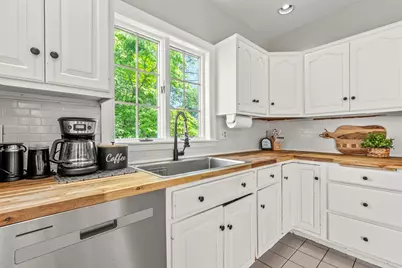 6 Parkin Ct, Taunton, MA 02780 - Photo 10