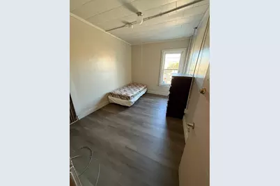162 Sawyer St, New Bedford, MA 02746 - Photo 12