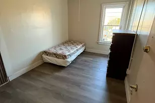 162 Sawyer St, New Bedford, MA 02746 - Photo 12