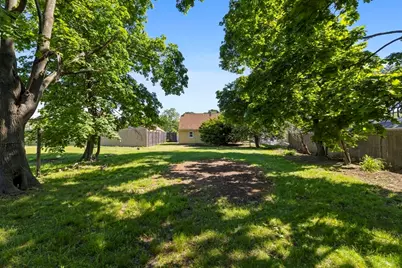 17 Munroe Street, Lynnfield, MA 01940 - Photo 28