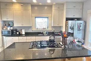 56 St James Cir, Newton, MA 02458 - Photo 4
