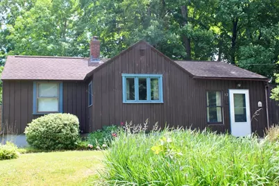 12 Barton Heights, Greenfield, MA 01301 - Photo 2