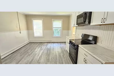 93 Arthur St #2W, Brockton, MA 02302 - Photo 2