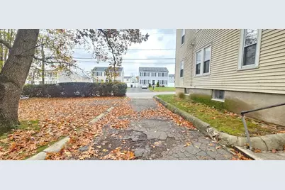 93 Arthur St #2W, Brockton, MA 02302 - Photo 8