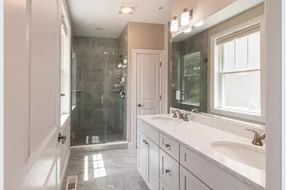 64 Evergreen Avenue #8, Bedford, MA 01730 - Photo 14