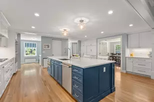10 Auburn Rd, Wellesley, MA 02481 - Photo 8