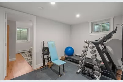 10 Auburn Rd, Wellesley, MA 02481 - Photo 28