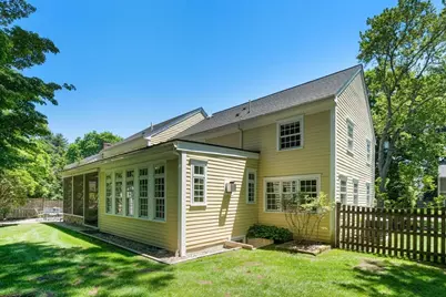10 Auburn Rd, Wellesley, MA 02481 - Photo 32