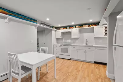 10 Auburn Rd, Wellesley, MA 02481 - Photo 26