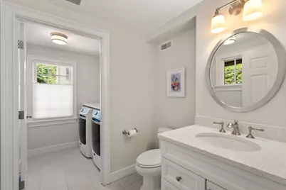 10 Auburn Rd, Wellesley, MA 02481 - Photo 12