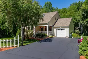 21 Autumn Rd, Medway, MA 02053 - Photo 36