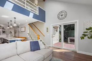 21 Autumn Rd, Medway, MA 02053 - Photo 12