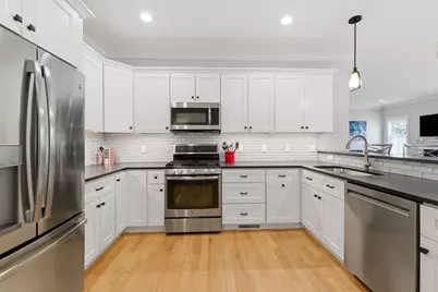 23 Fox Hill Lane #23, Dracut, MA 01826 - Photo 6