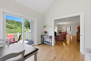 23 Foxhill Ln, Dracut, MA 01826 - Photo 18