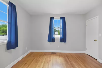 5 Vine St, Amesbury, MA 01913 - Photo 22
