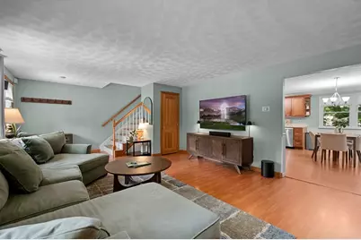 105 Grove Ave, Wilmington, MA 01887 - Photo 4