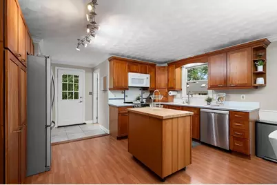 105 Grove Ave, Wilmington, MA 01887 - Photo 12