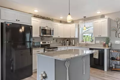 106 Drew Blvd, Orange, MA 01364 - Photo 18